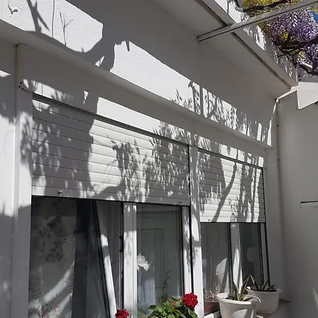 ゲストハウス Surlin