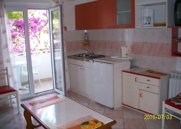 Gasthuis Surlin Hvar Town